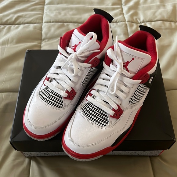 AIR JORDAN 4 RETRO (GS) FIRE RED'SSIZE 7 YOUTH